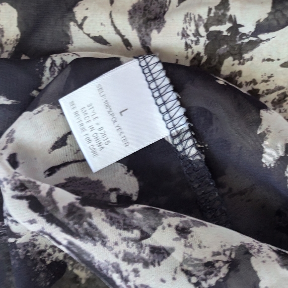 Böhme Sheer Floral Blouse - Picture 4 of 5